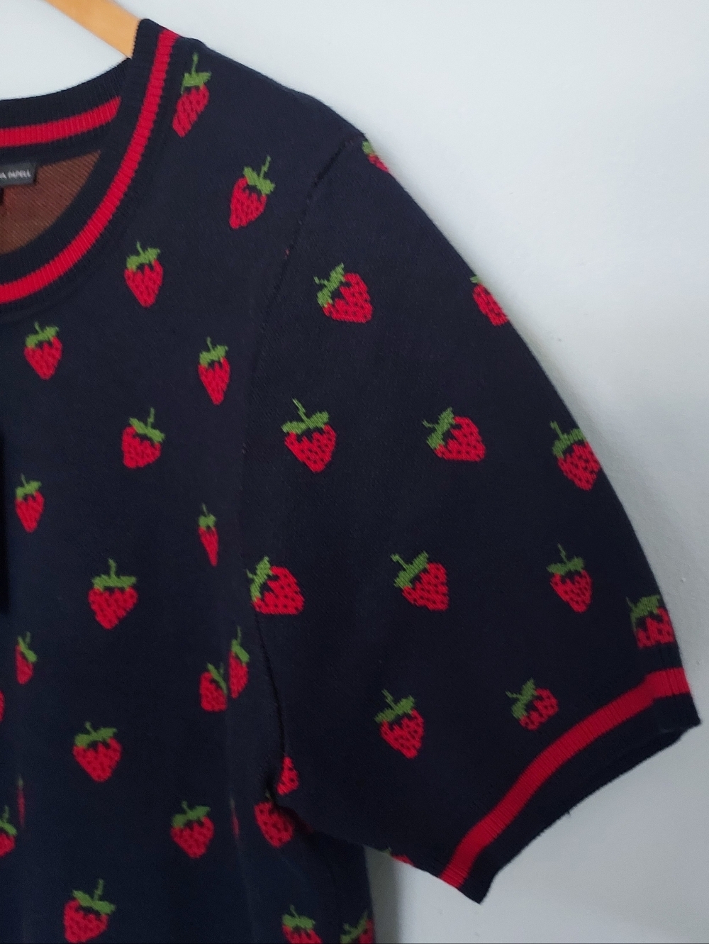 Adrianna Papell Strawberry Motif Short Sleeve Sweater Size Small NEW NWT Retro - Picture 4 of 12